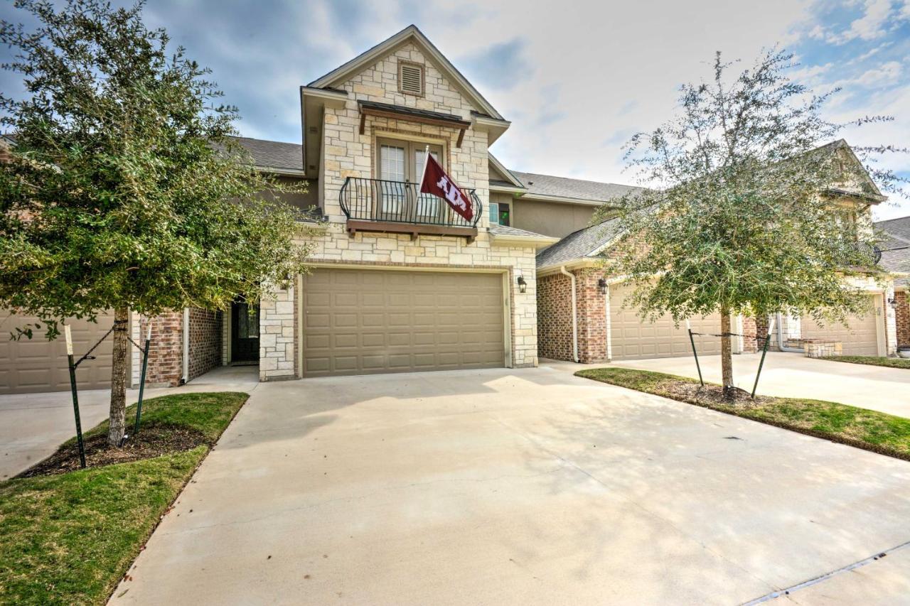 College Station Townhouse With Private Patio Villa Exterior photo