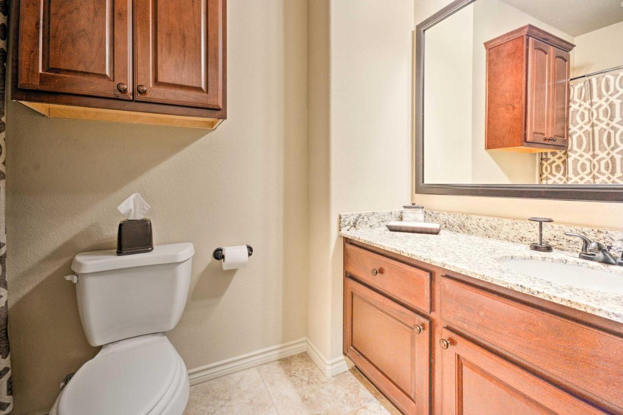College Station Townhouse With Private Patio Villa Exterior photo
