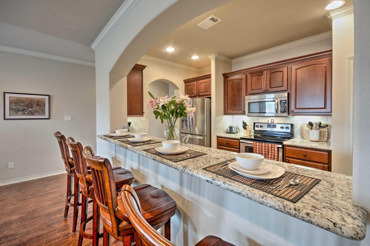 College Station Townhouse With Private Patio Villa Exterior photo